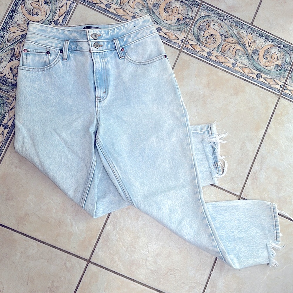Abercrombie acid wash mom jean